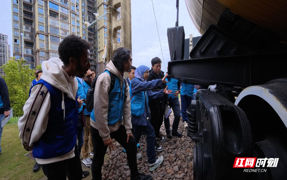 图片19.jpg 图片19.jpg