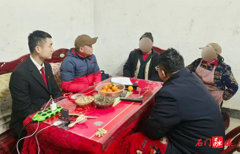 “狗吃羊”引发邻里纠纷 法庭调解巧化干戈1.jpg “狗吃羊”引发邻里纠纷 法庭调解巧化干戈1.jpg
