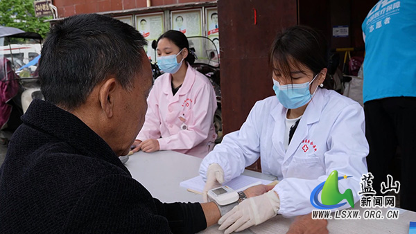 我县弘扬诚信医保风 筑牢基金安全墙.jpg