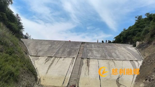 图4.jpg