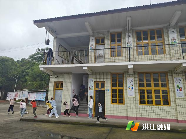 茅渡乡中心小学.png 茅渡乡中心小学.png