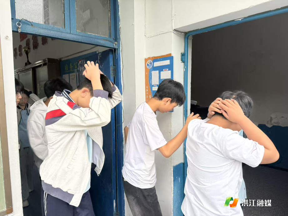 华韵实验学校.png 华韵实验学校.png