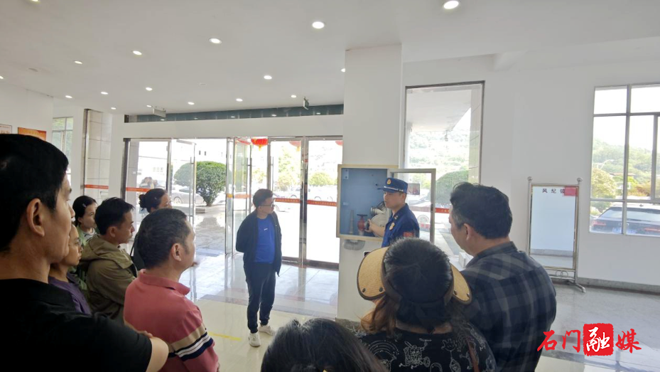 三圣乡：开展消防安全知识培训 筑牢安全防火墙2.jpg