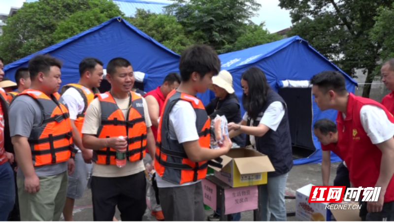 郴州宜章：开展2026年防汛地灾应急救援军地联合演练945.png
