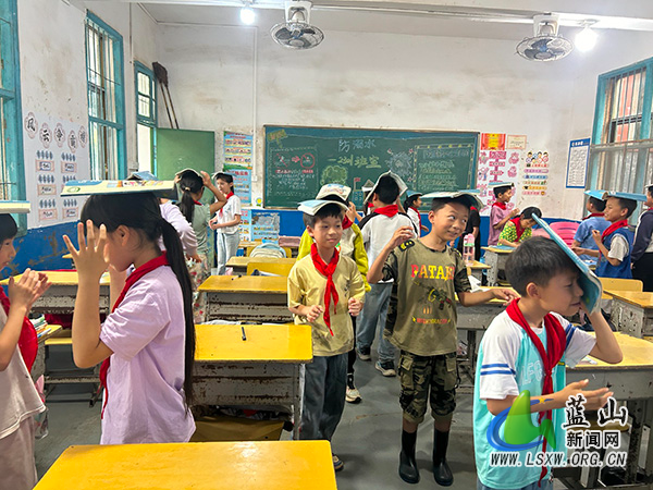 火市学校开展“不倒森林”心理健康团辅活动.jpg 火市学校开展“不倒森林”心理健康团辅活动.jpg