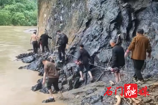 抗洪少年舒梽高重返校园 续写新时代少年篇章5.png 抗洪少年舒梽高重返校园 续写新时代少年篇章5.png