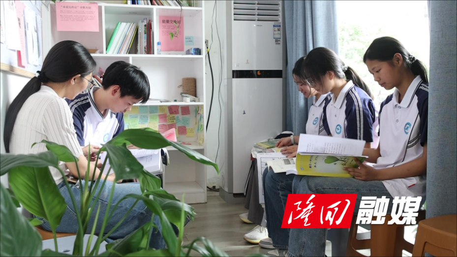 隆回：智能心理护航 助力学子从容迎考2.jpg