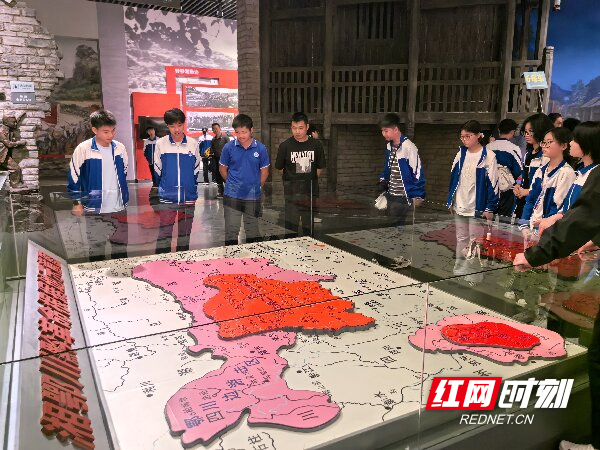参观红二方面军长征出发地纪念馆，追访红色记忆，传承红色基因 (4).jpg