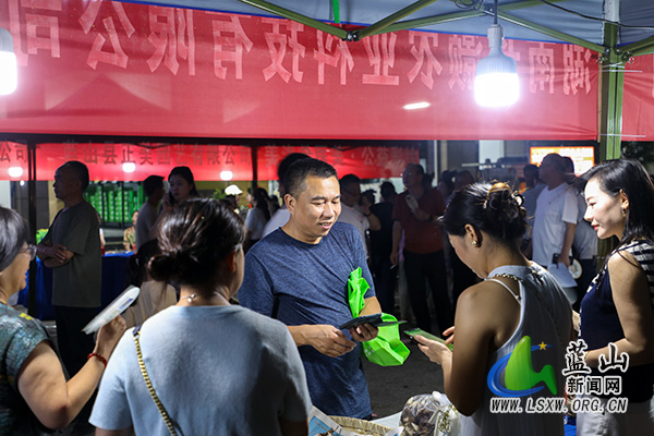 县政协:书香同心庆七一 履职惠民促消费F2.jpg 县政协:书香同心庆七一 履职惠民促消费F2.jpg