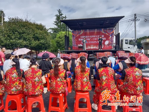 宁远县九疑瑶族乡:文艺汇演唱响党群连心曲_副本500.jpg 宁远县九疑瑶族乡:文艺汇演唱响党群连心曲_副本500.jpg