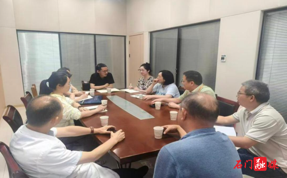 石门县:工保中心现场开方,跑出服务“加速度”1.jpg 石门县:工保中心现场开方,跑出服务“加速度”1.jpg
