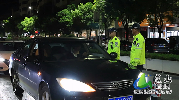 县公安局:重拳整治交通乱象 护航夏夜平安出行.jpg 县公安局:重拳整治交通乱象 护航夏夜平安出行.jpg