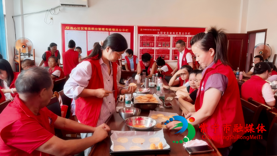 常宁:烘焙培训进课堂 技能点亮创业梦.jpg 常宁:烘焙培训进课堂 技能点亮创业梦.jpg
