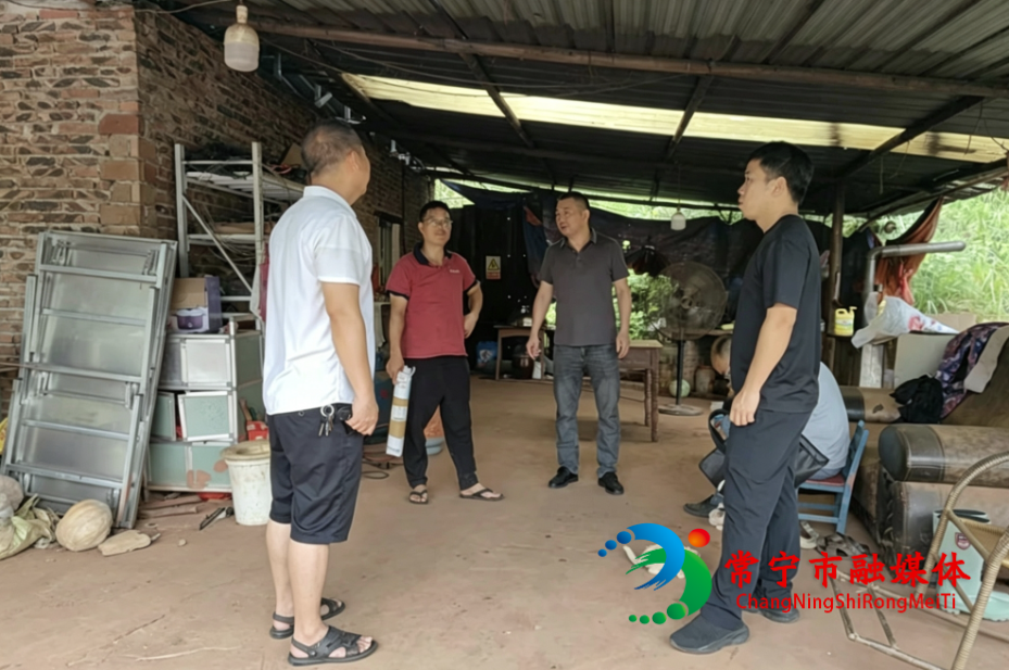 烟洲镇:织密养殖防护网 拧紧安全责任阀 (1)_看图王.jpg 烟洲镇:织密养殖防护网 拧紧安全责任阀 (1)_看图王.jpg