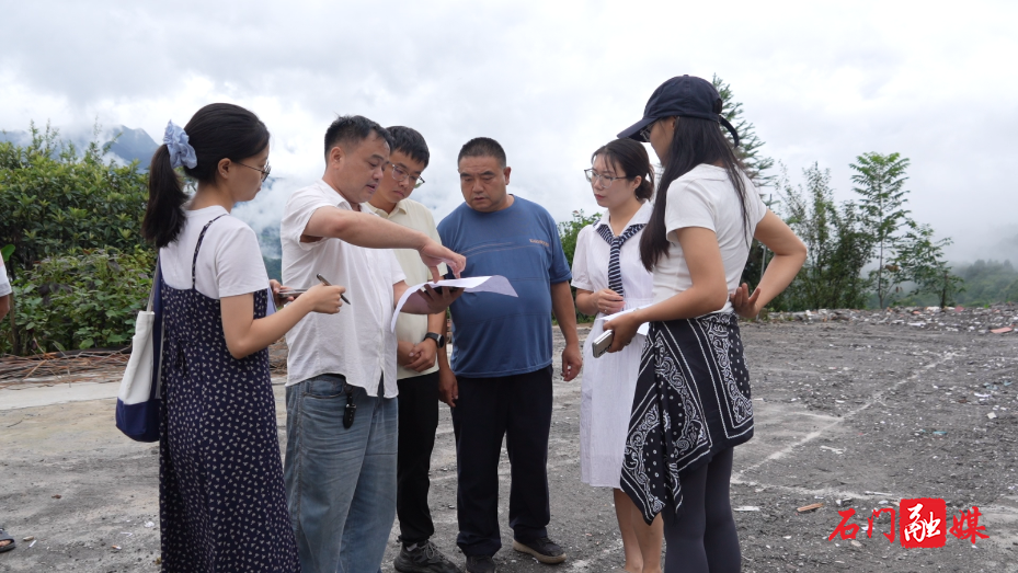 壶瓶山镇:干群合力抓重建 同心共筑新家园6.png 壶瓶山镇:干群合力抓重建 同心共筑新家园6.png