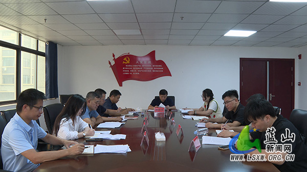 我县召开湘江源皮具箱包特色街消费业态发展政协重点提案办理工作座谈会.jpg