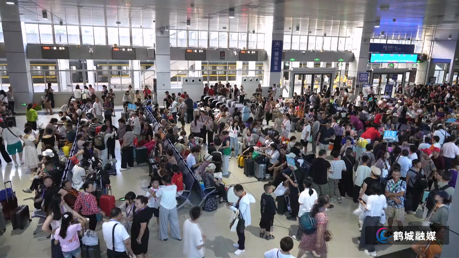 累计发送194.9万人次 怀化铁路2026年暑运圆满收官(半成品).mp4_20260902_163403.878.jpg 累计发送194.9万人次 怀化铁路2026年暑运圆满收官(半成品).mp4_20260902_163403.878.jpg