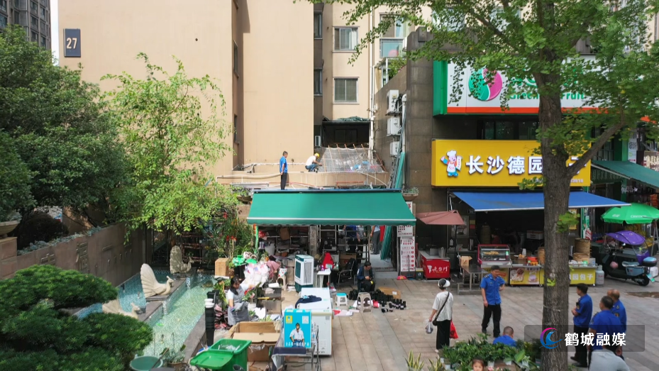 鹤城区依法拆除盛世华都南区一处违法建筑.mp4_20260902_164901.301.jpg 鹤城区依法拆除盛世华都南区一处违法建筑.mp4_20260902_164901.301.jpg