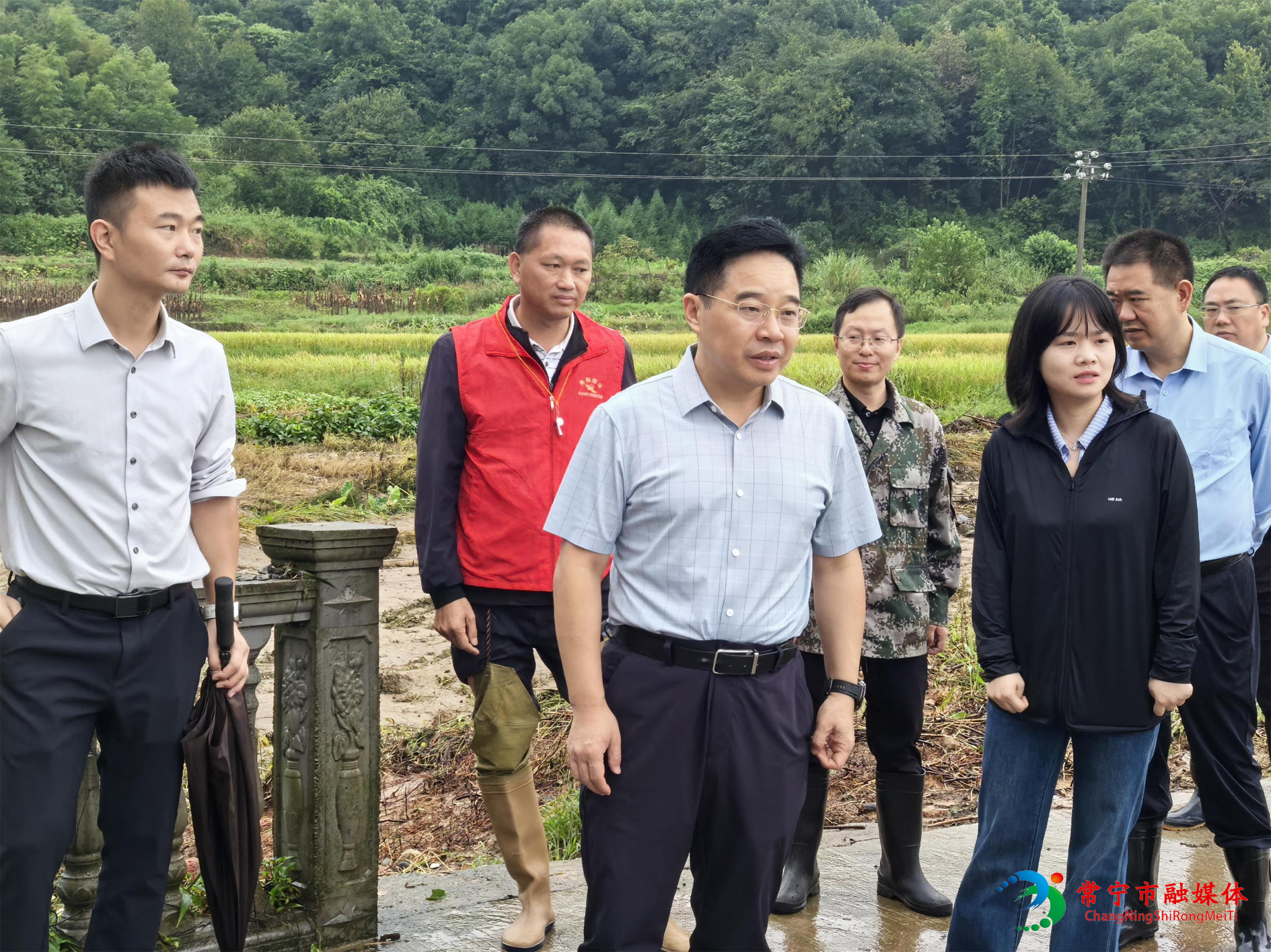书记市长调研防汛抗灾.jpg