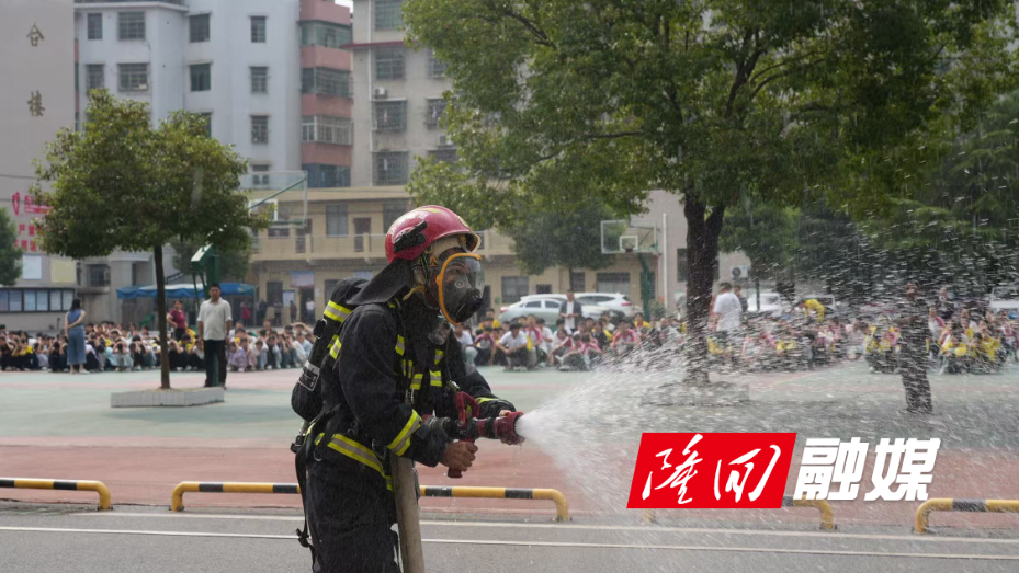资滨中学 (3).jpg 资滨中学 (3).jpg
