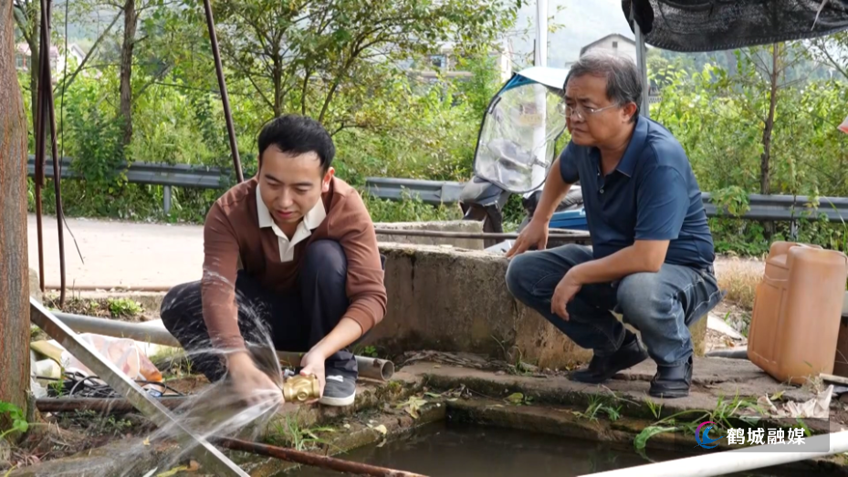 省农大专家团队走进鹤城 为农业企业定制智能灌溉系统（半成品）.mp4_20260921_160254.810.jpg