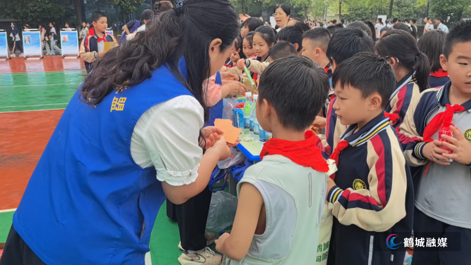 初编 禁毒宣传进校园 守护青春助成长.mp4_20260923_152708.096.jpg 初编 禁毒宣传进校园 守护青春助成长.mp4_20260923_152708.096.jpg