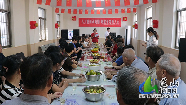 蓝山县民政局：深耕敬老服务 共度温情重阳.jpg