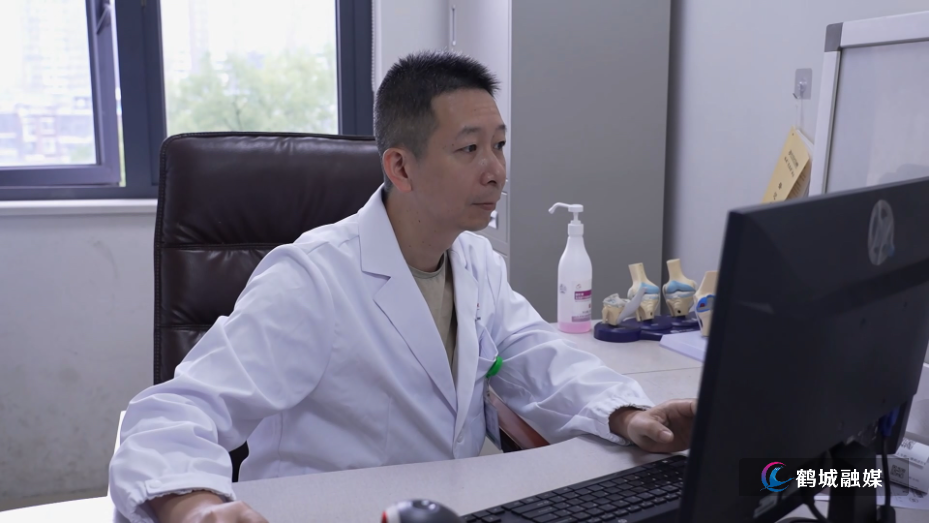 李强:精研骨科微创技术 履职为民守护筋骨健康(半成品).mp4_20261020_151911.472.jpg 李强:精研骨科微创技术 履职为民守护筋骨健康(半成品).mp4_20261020_151911.472.jpg