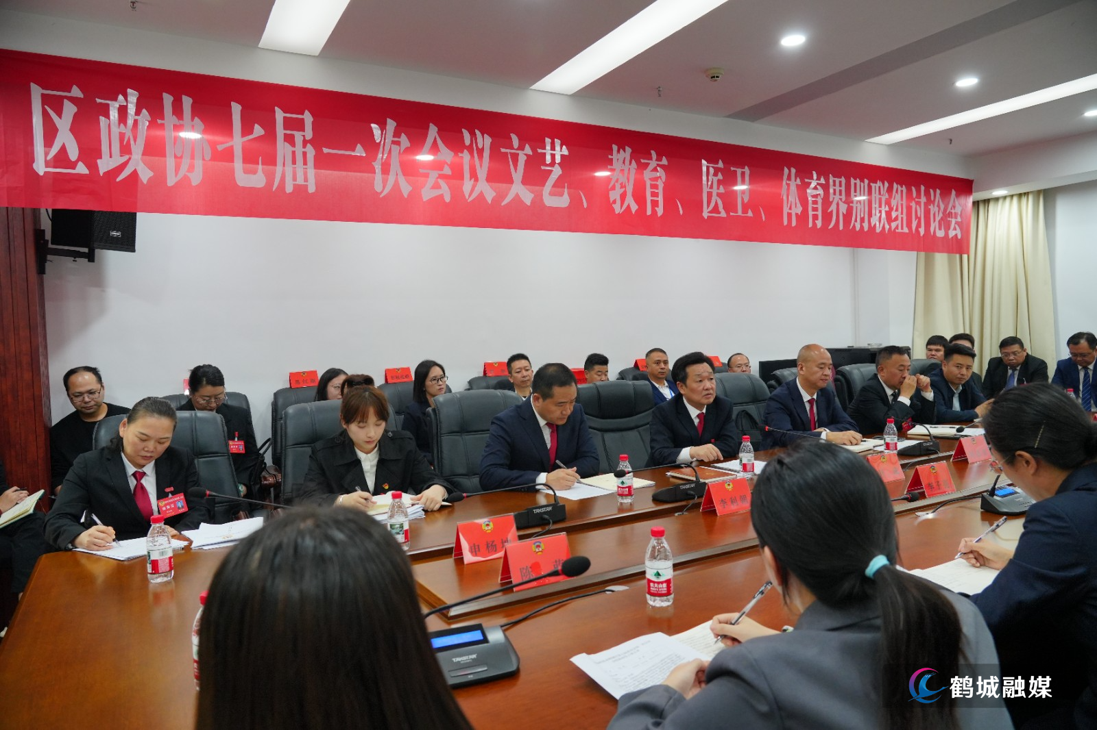 书记政协联组讨论.jpg 书记政协联组讨论.jpg