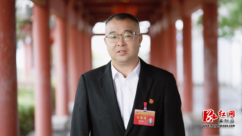 陈何军.jpg 陈何军.jpg