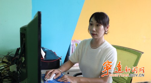 【人大代表风采】顾妮敏:用镜头为家乡代言1_副本500.jpg 【人大代表风采】顾妮敏:用镜头为家乡代言1_副本500.jpg