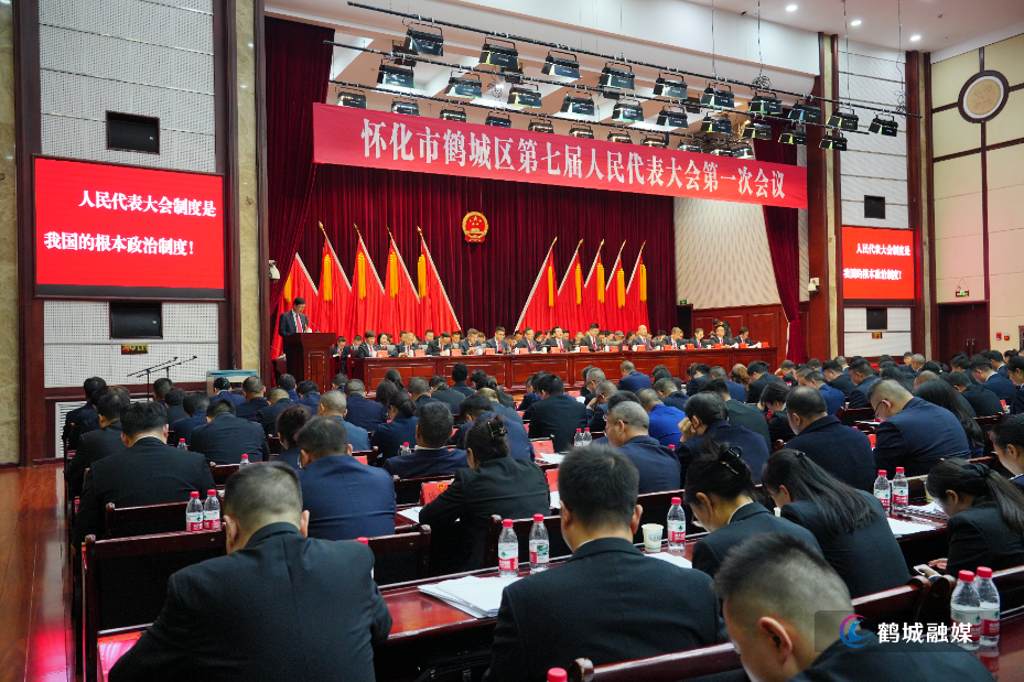 人大二次会议4_副本.jpg 人大二次会议4_副本.jpg