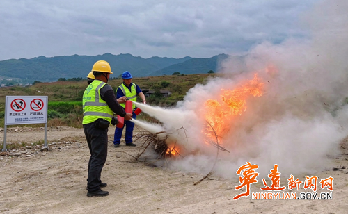 宁远县水利局:水利项目消防演练进工地_副本500.png 宁远县水利局:水利项目消防演练进工地_副本500.png