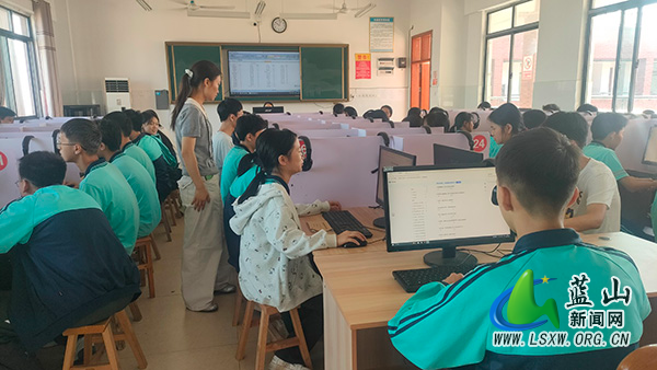 湘江源中学开展2026年秋季学期九年级学生心理健康普查.jpg 湘江源中学开展2026年秋季学期九年级学生心理健康普查.jpg